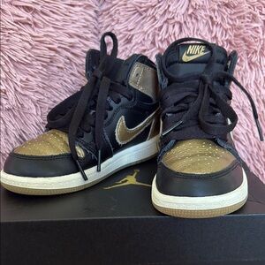 Nike Kids basketball shoes Black and Gold